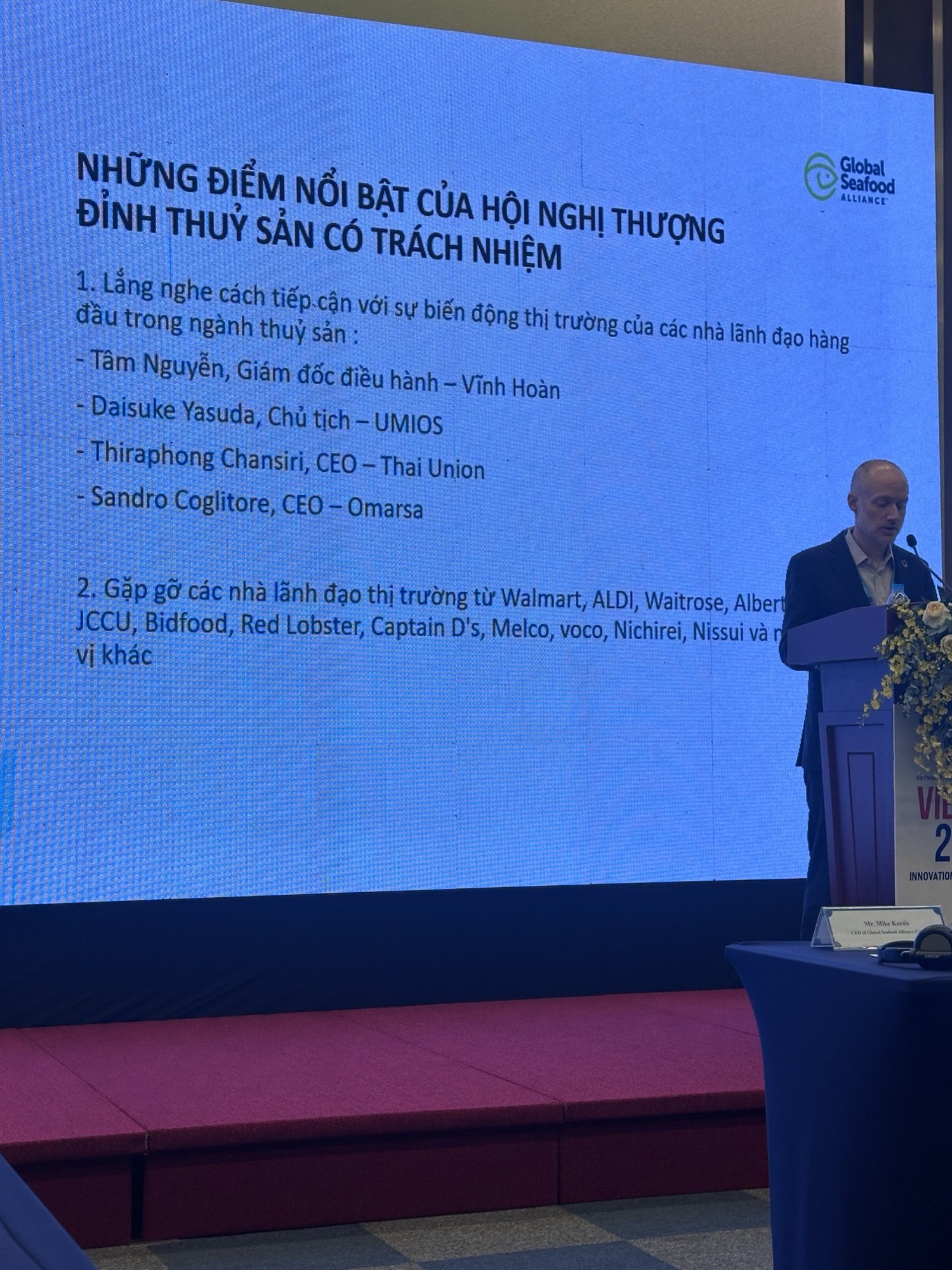 Summit highlights slide naming Vĩnh Hoàn, Thai Union, Omarsa, Walmart and ALDI